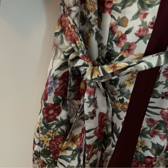 ET Vintage Set ERIKA TAYLOR Vintage 90s Silk Robe & Slip 2-Piece Set - Picture 4 of 16